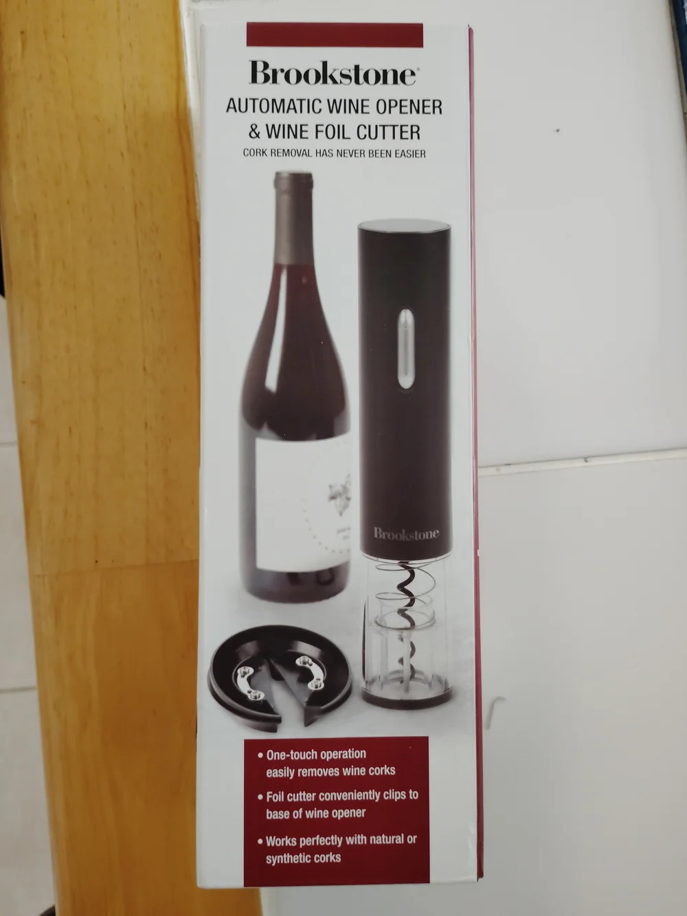 ⭐⭐Brookstone Automatic Wine Opener in Black - Picture 1 of 4